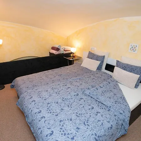 Apartment Oasis-with Parking *